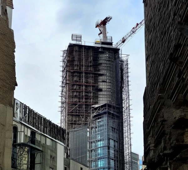 装修建设,文明与创新的双刃剑作用